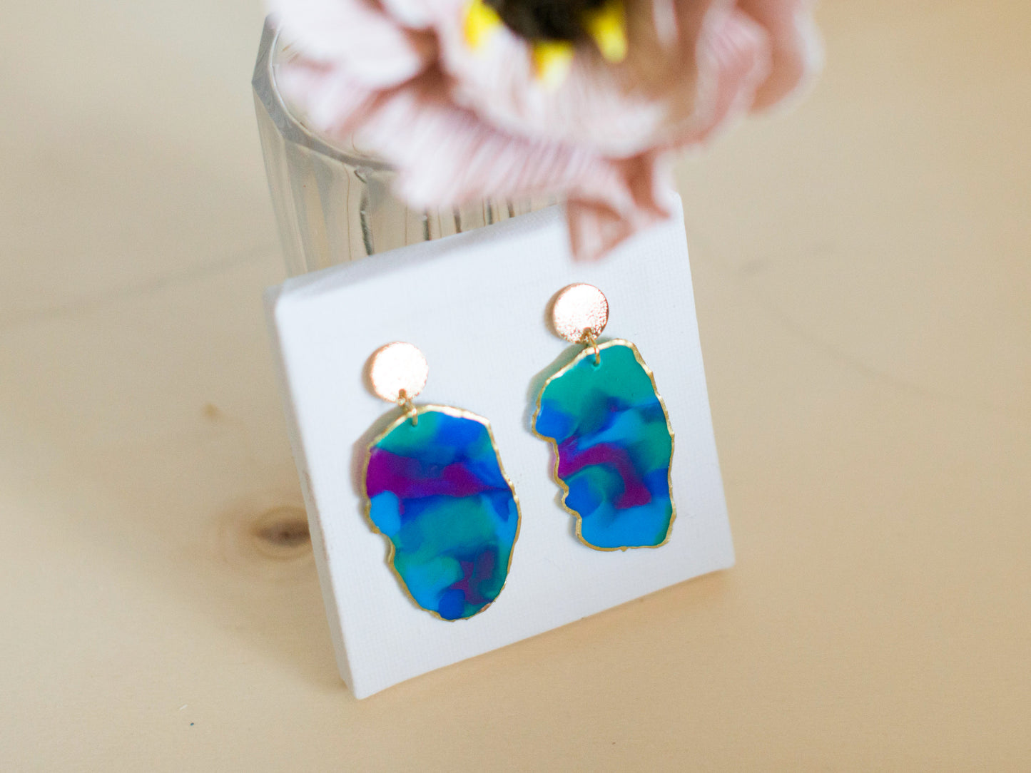 BIG VAPOR – Blau, Smaragd und Lila – vergoldet.