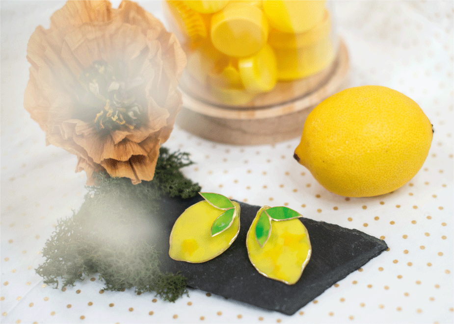 „Citrus“-Ohrringe aus gelbem recyceltem Kunststoff