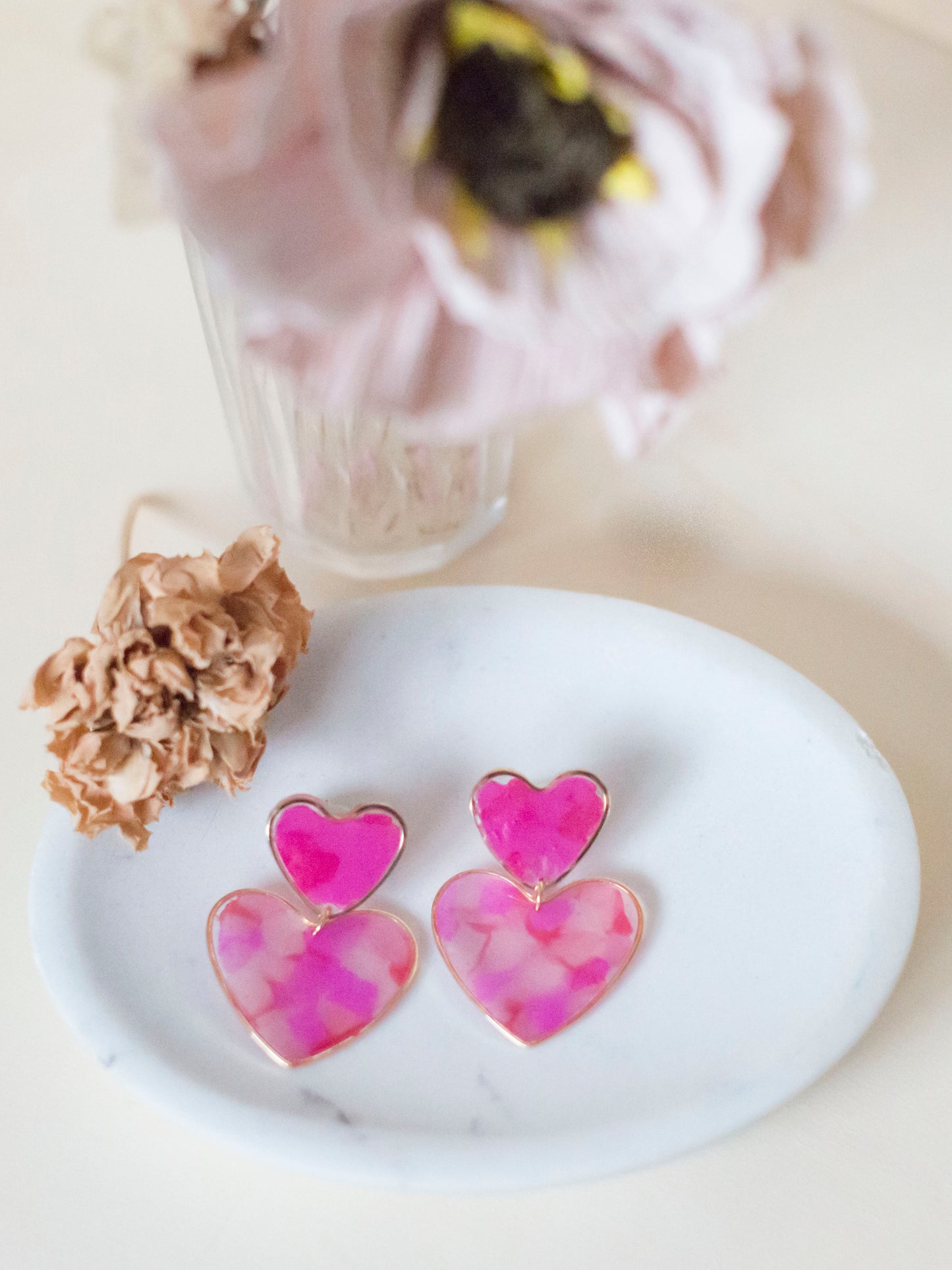 GROSSE HERZ-Chips in durchscheinendem Rosa